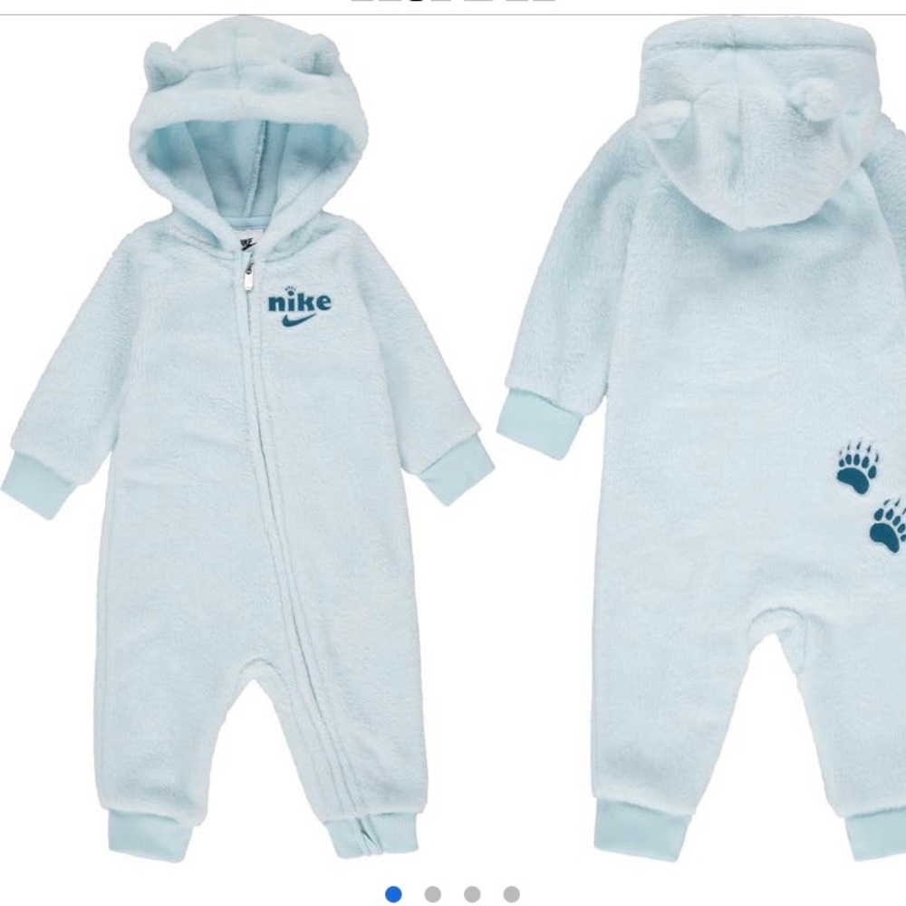 BRAND NEW WITH TAGS*